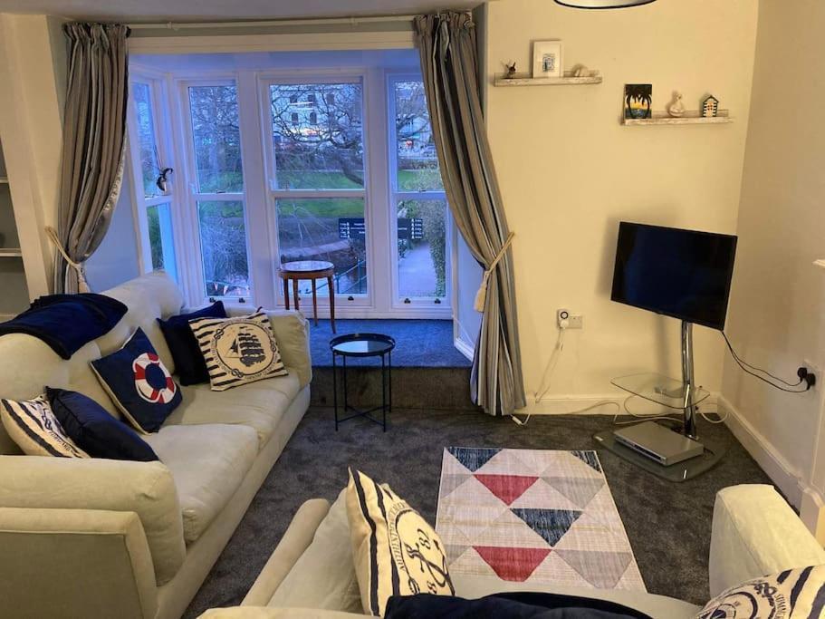 Lawn View Apartment Dawlish Buitenkant foto