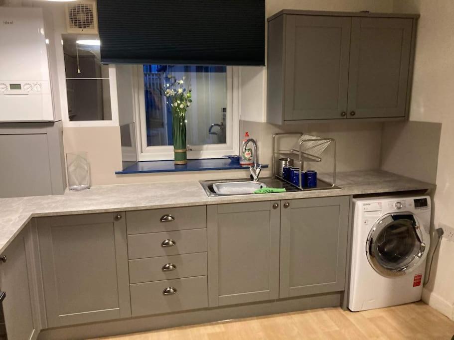 Lawn View Apartment Dawlish Buitenkant foto