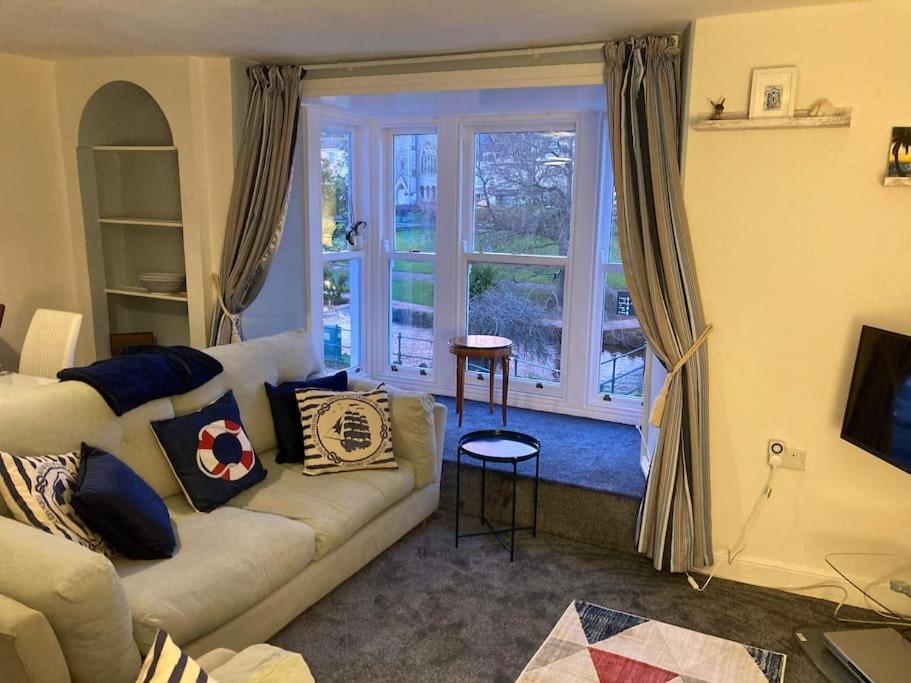 Lawn View Apartment Dawlish Buitenkant foto